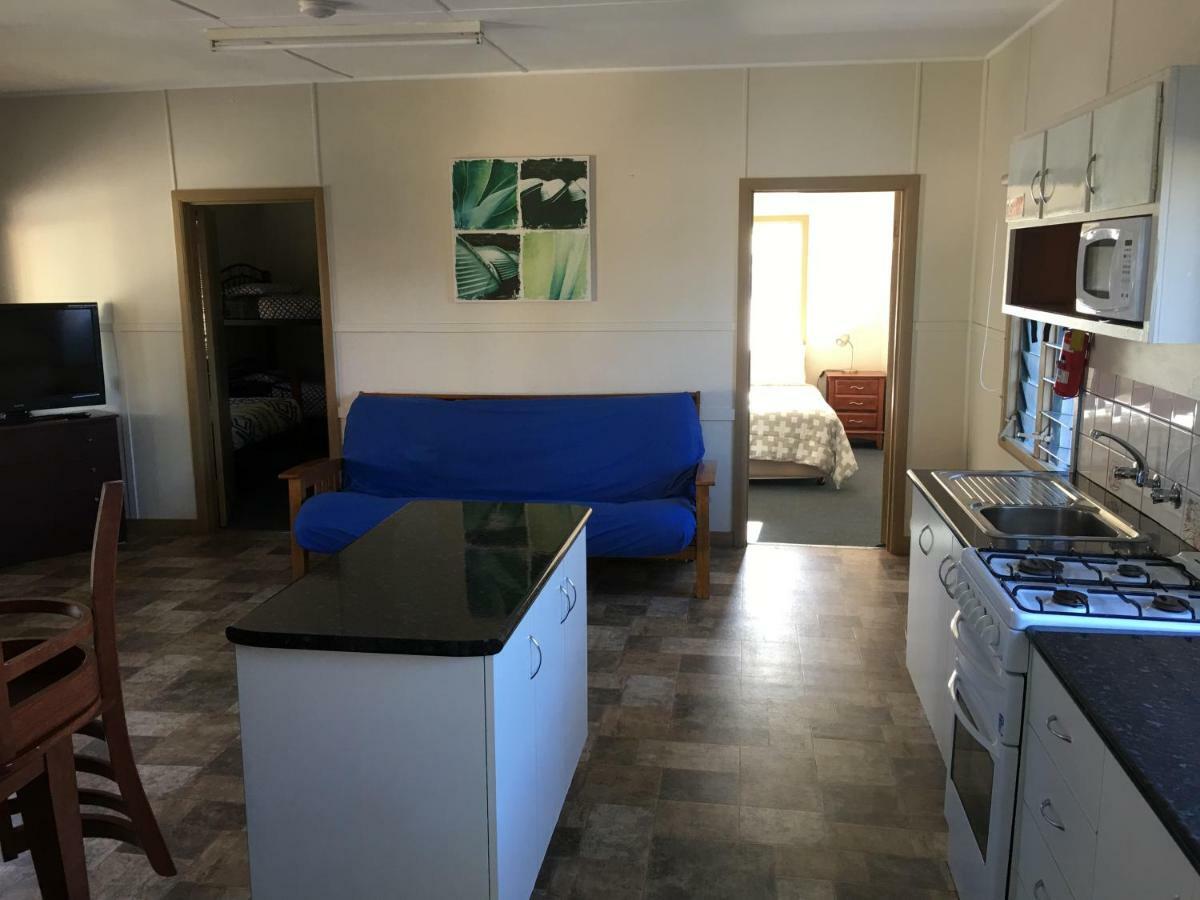 Kickback Cottages Lakes Entrance Exterior photo